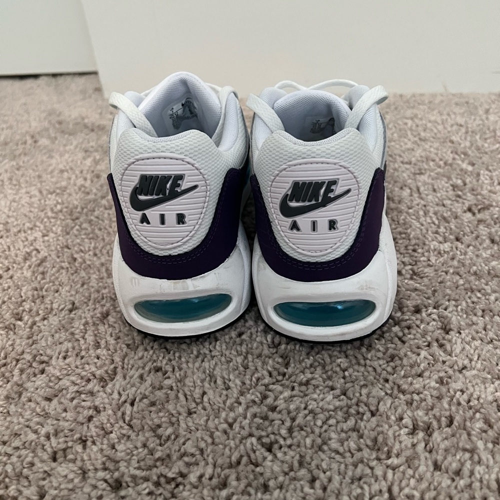Nike Air Max - Picture 3 of 4